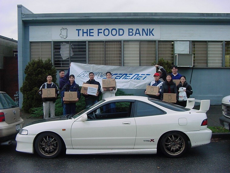 FoodDrive01-043.jpg