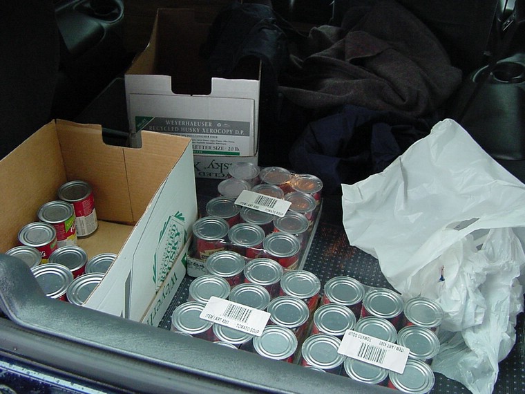 FoodDrive01-06.jpg