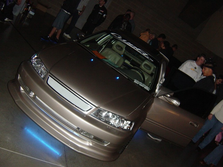 HIN2003-026.jpg